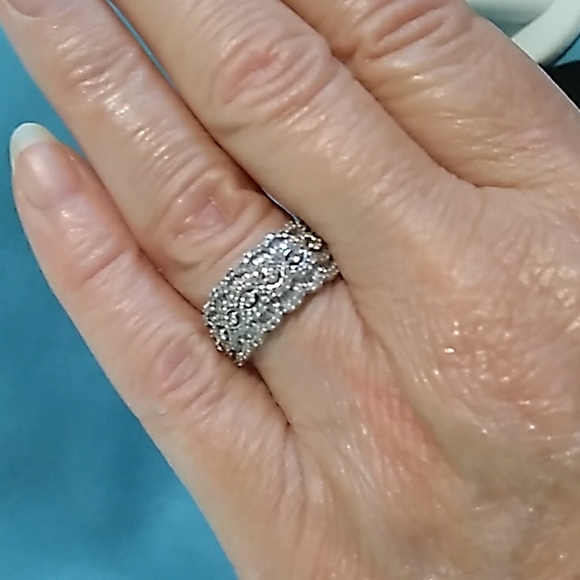 Vintage Style 10K WG 1.0ctw Diamond Ring - Picture 12 of 13